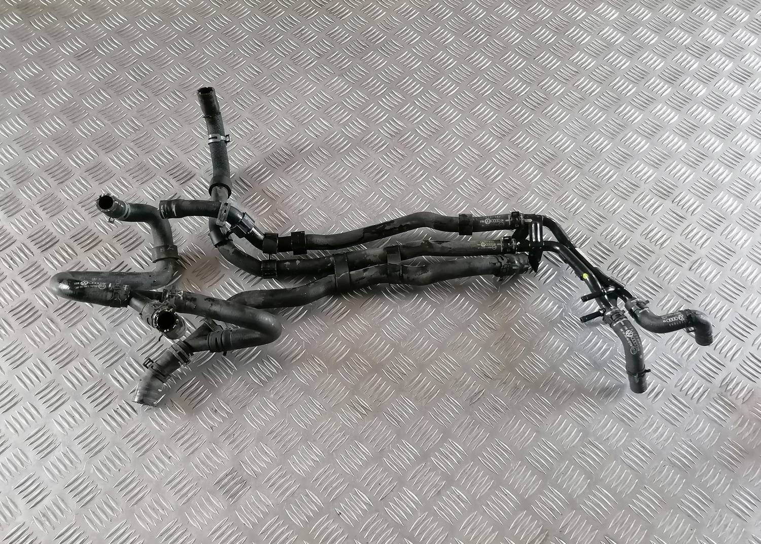 Dzesēšanas caurule priekš VW CRAFTER 2018 1 Dzesēšanas caurule priekš VW CRAFTER 2018