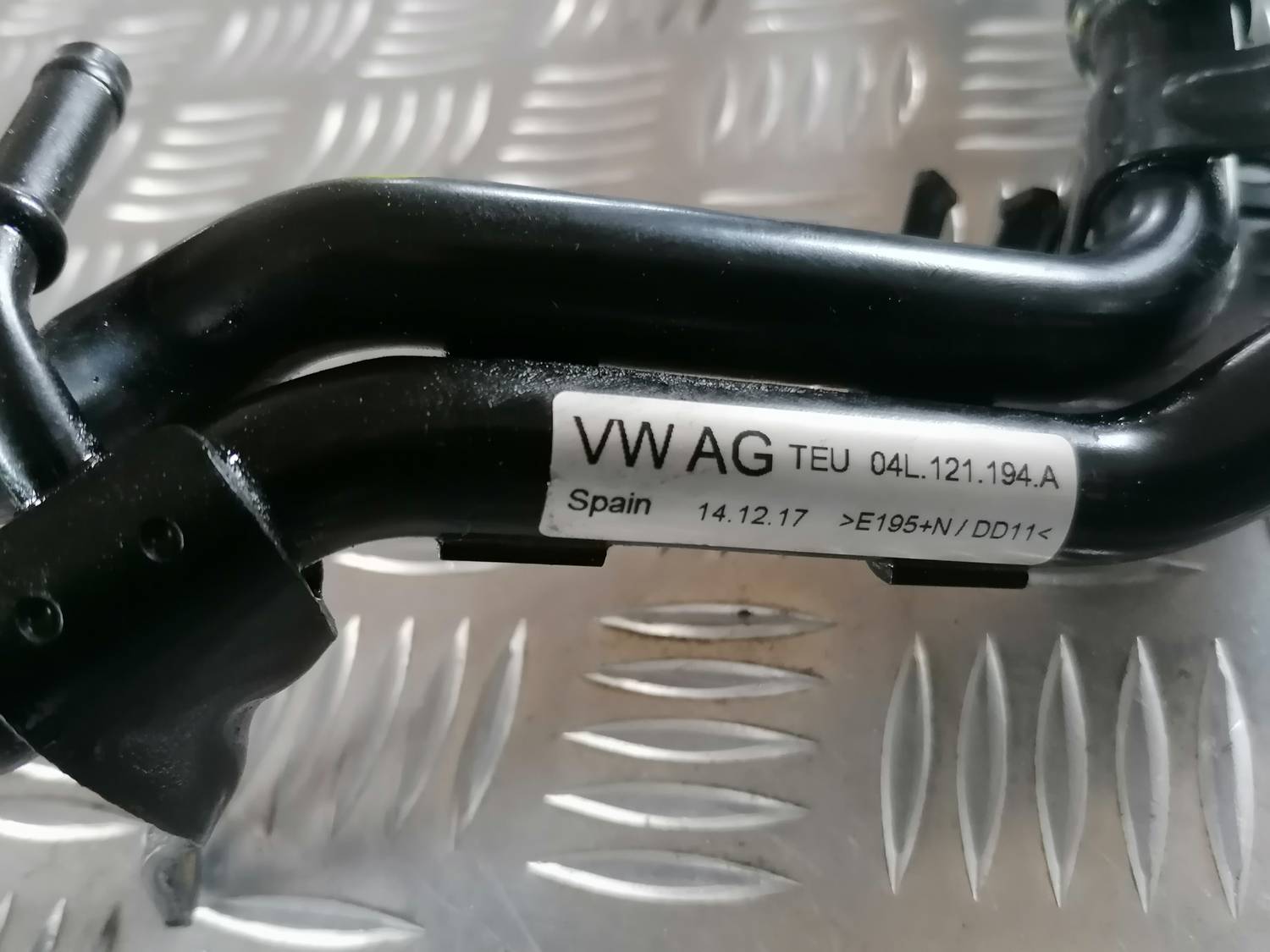 Dzesēšanas caurule priekš VW CRAFTER 2018 4 Dzesēšanas caurule priekš VW CRAFTER 2018