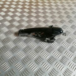 Aizmugurējāis labais durvju rokturis priekš VOLVO V70 2009