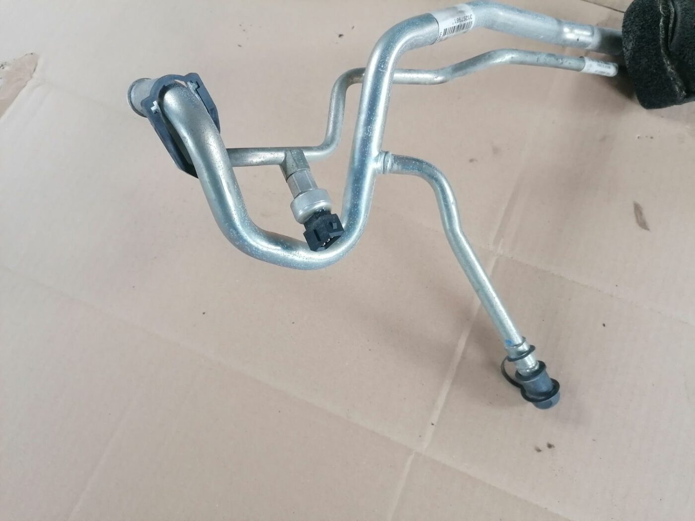 Gaisa kondicioniera galvenā caurule priekš VOLVO V70 2009