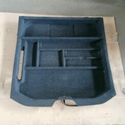 Bagāžnieka nodalījuma instrumentu ieliktnis priekš VOLVO V70 2009