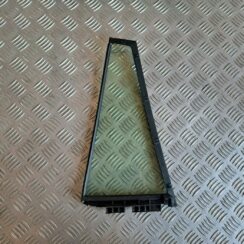 Labo durvju stūra stikls priekš TOYOTA RAV 4 2006