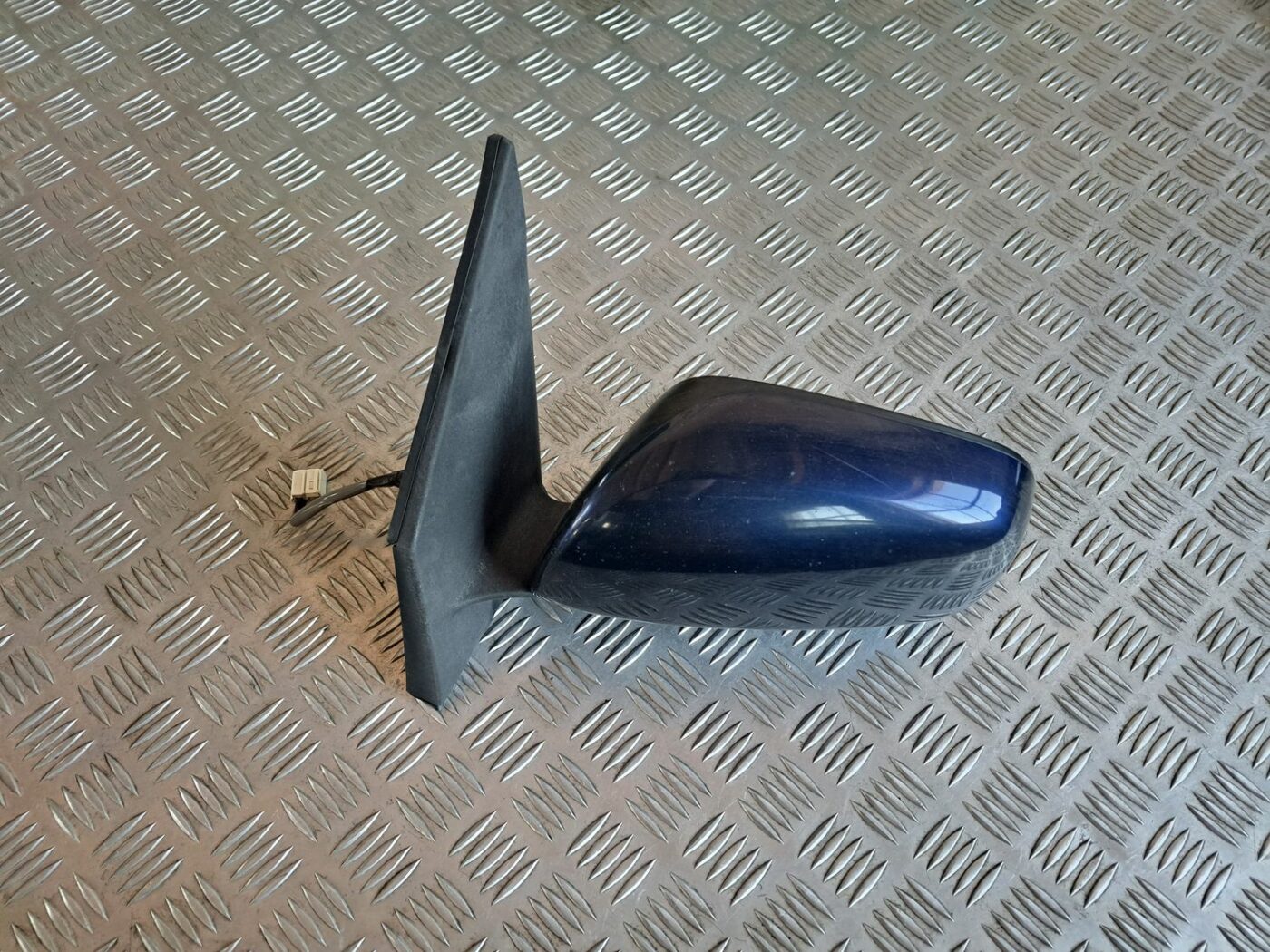 Ārējais spogulis, pa kreisi priekš TOYOTA RAV 4 2006 1 Ārējais spogulis, pa kreisi priekš TOYOTA RAV 4 2006