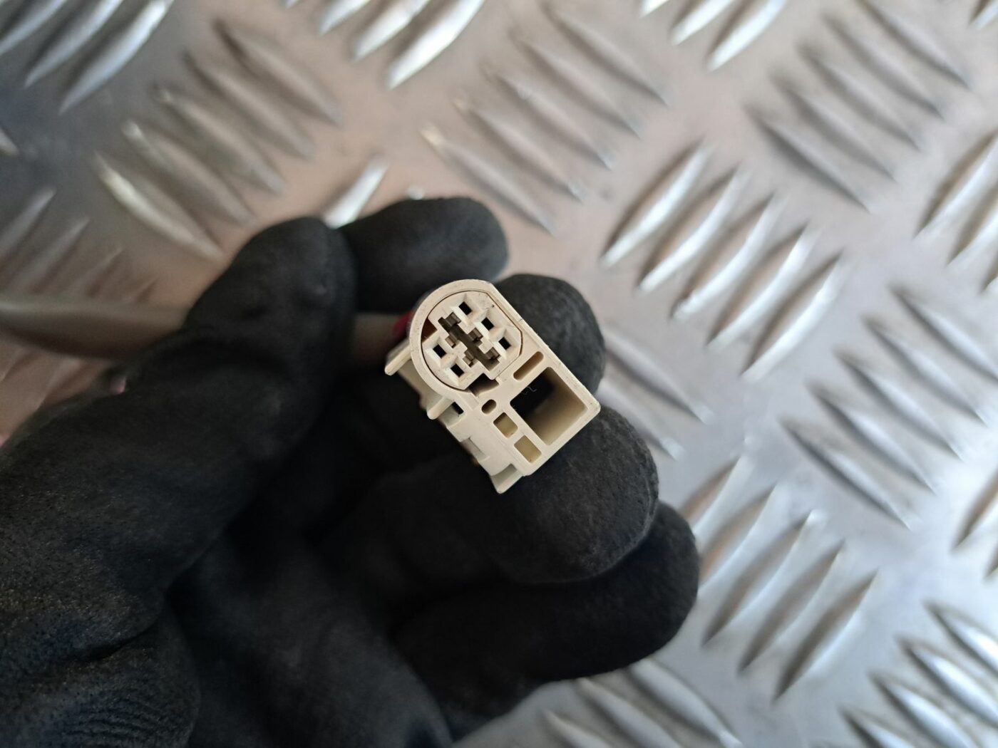 Ārējais spogulis, pa kreisi priekš TOYOTA RAV 4 2006 5 Ārējais spogulis, pa kreisi priekš TOYOTA RAV 4 2006