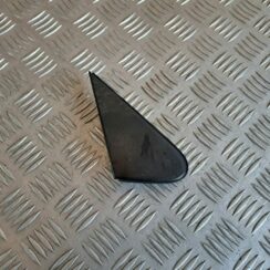 Priekšēja spārna uzlika/moldings priekš TOYOTA RAV 4 2006