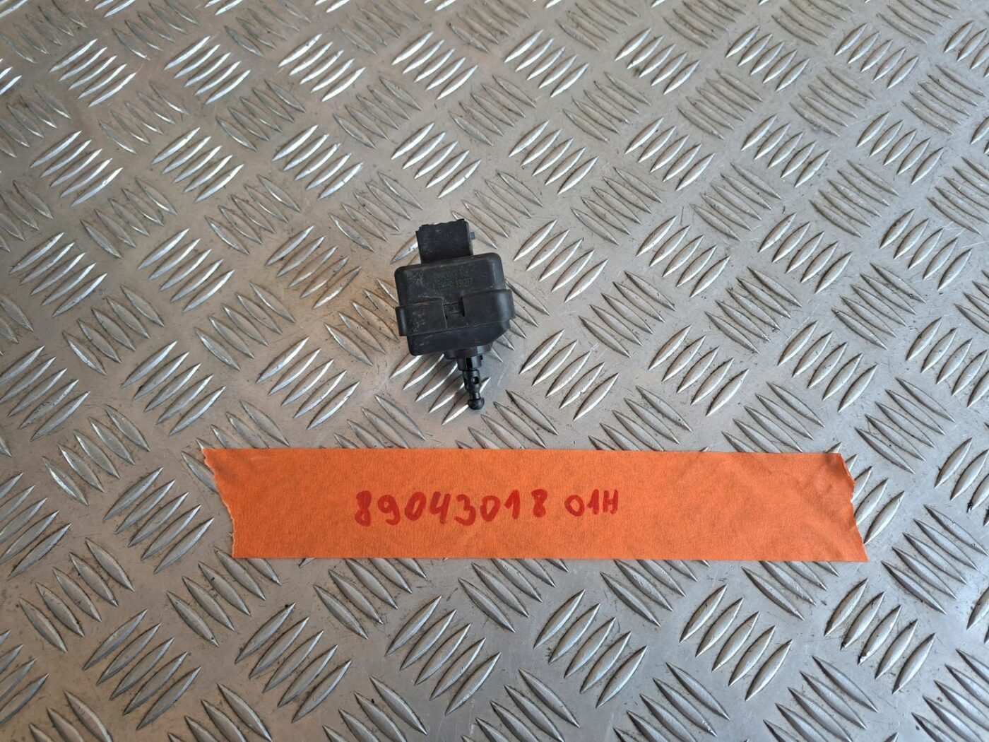 Lukturu augstuma regulēšanas korektors priekš TOYOTA RAV 4 2006