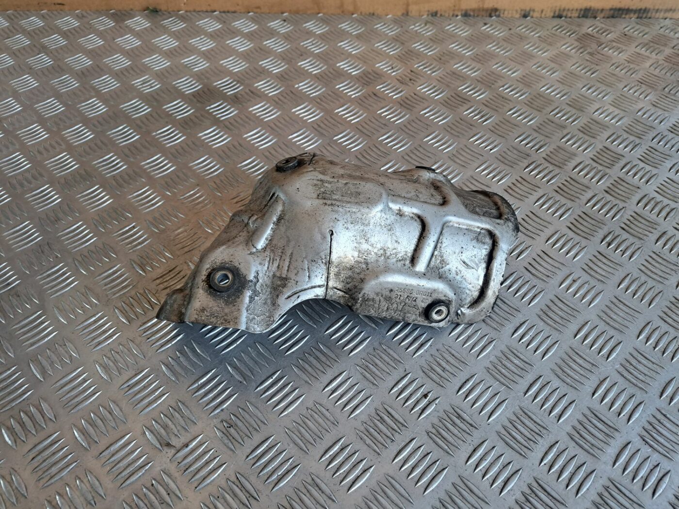 Karstuma aizsargs (mazs) priekš TOYOTA RAV 4 2006 1 Karstuma aizsargs (mazs) priekš TOYOTA RAV 4 2006