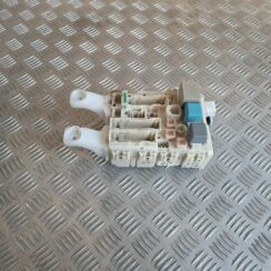 Drošinātāju bloks priekš TOYOTA RAV 4 2006