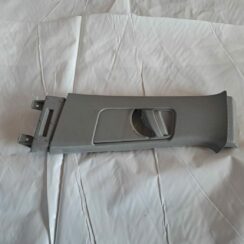 Vidējas salona statnes apdare priekš TOYOTA RAV 4 2006