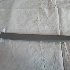 Bagāžnieka nodalījuma griestu uzlika priekš TOYOTA RAV 4 2006