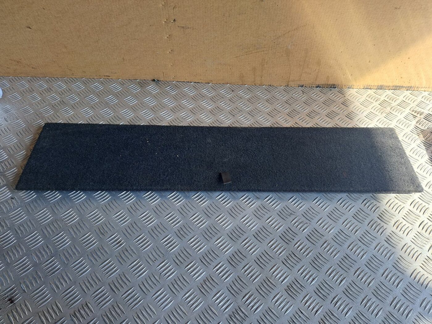 Bagāžnieka grīdas daļa priekš TOYOTA RAV 4 2006