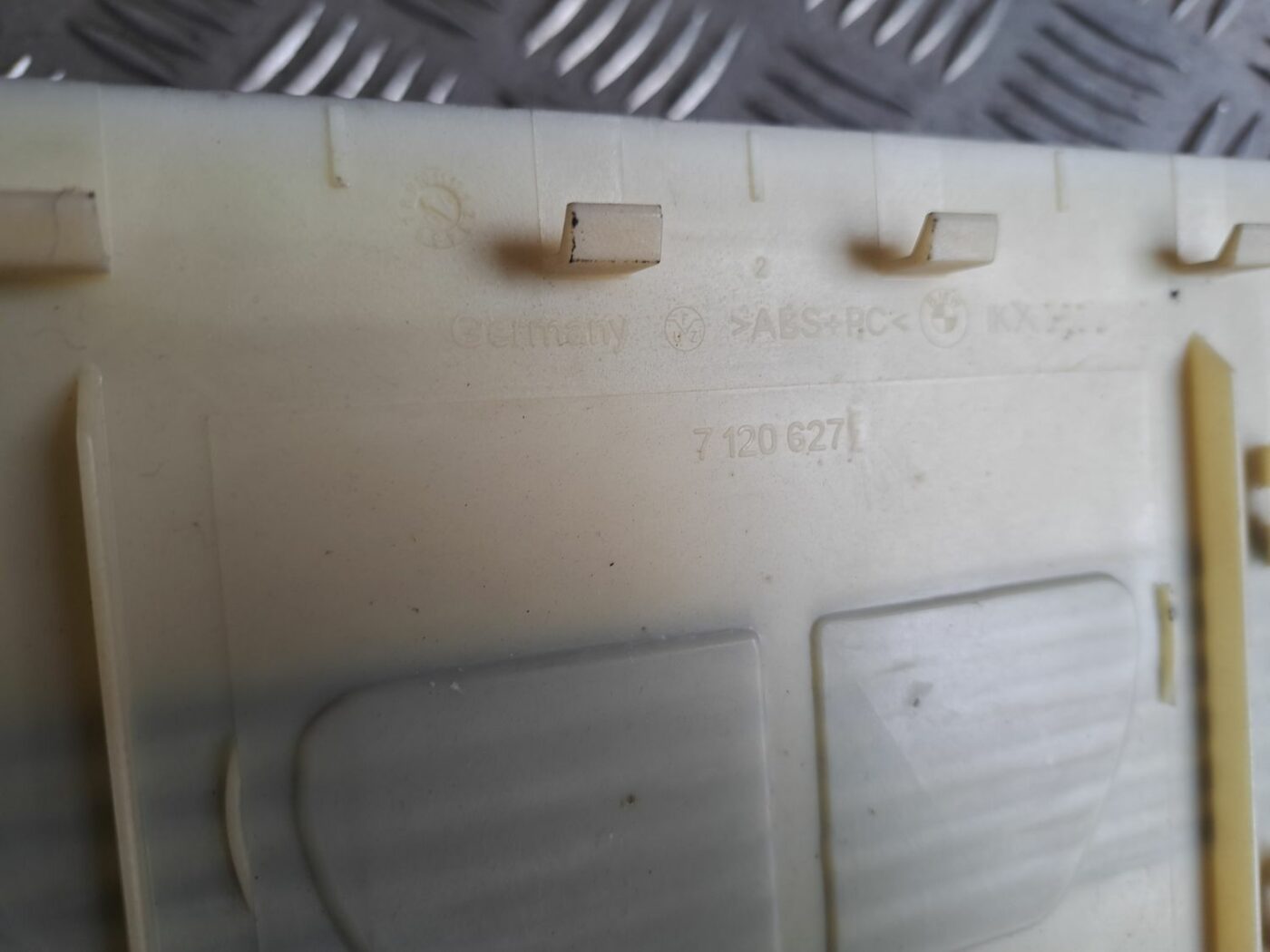 Griestu uzlika priekš BMW 525 E60 2004 BLACK