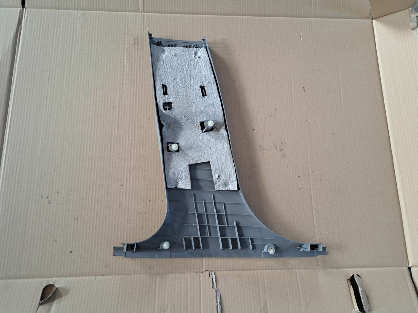 Vidējas salona statnes apdare priekš BMW 525 E60 2004 BLACK