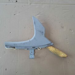 Aizmugurējas salona statnes apdare priekš BMW 525 E60 2004 BLACK