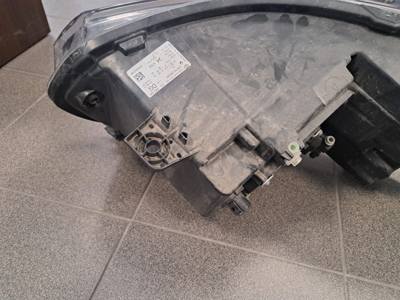 Priekšējais labais lukturis priekš RENAULT TRAFIC III 2021- 7 Priekšējais labais lukturis priekš RENAULT TRAFIC III 2021-