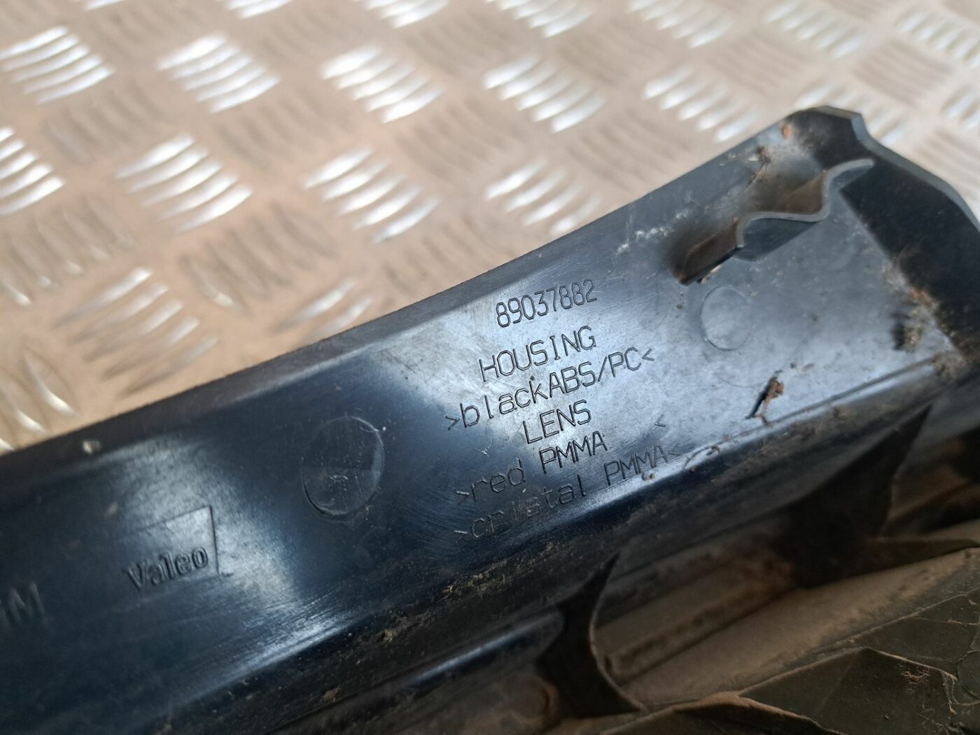 Aizmugurējais kreisais lukturis priekš OPEL CORSA 2007 9 Aizmugurējais kreisais lukturis priekš OPEL CORSA 2007