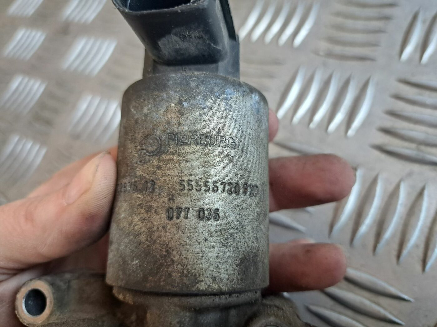 EGR vārsts priekš OPEL CORSA 2007 5 EGR vārsts priekš OPEL CORSA 2007