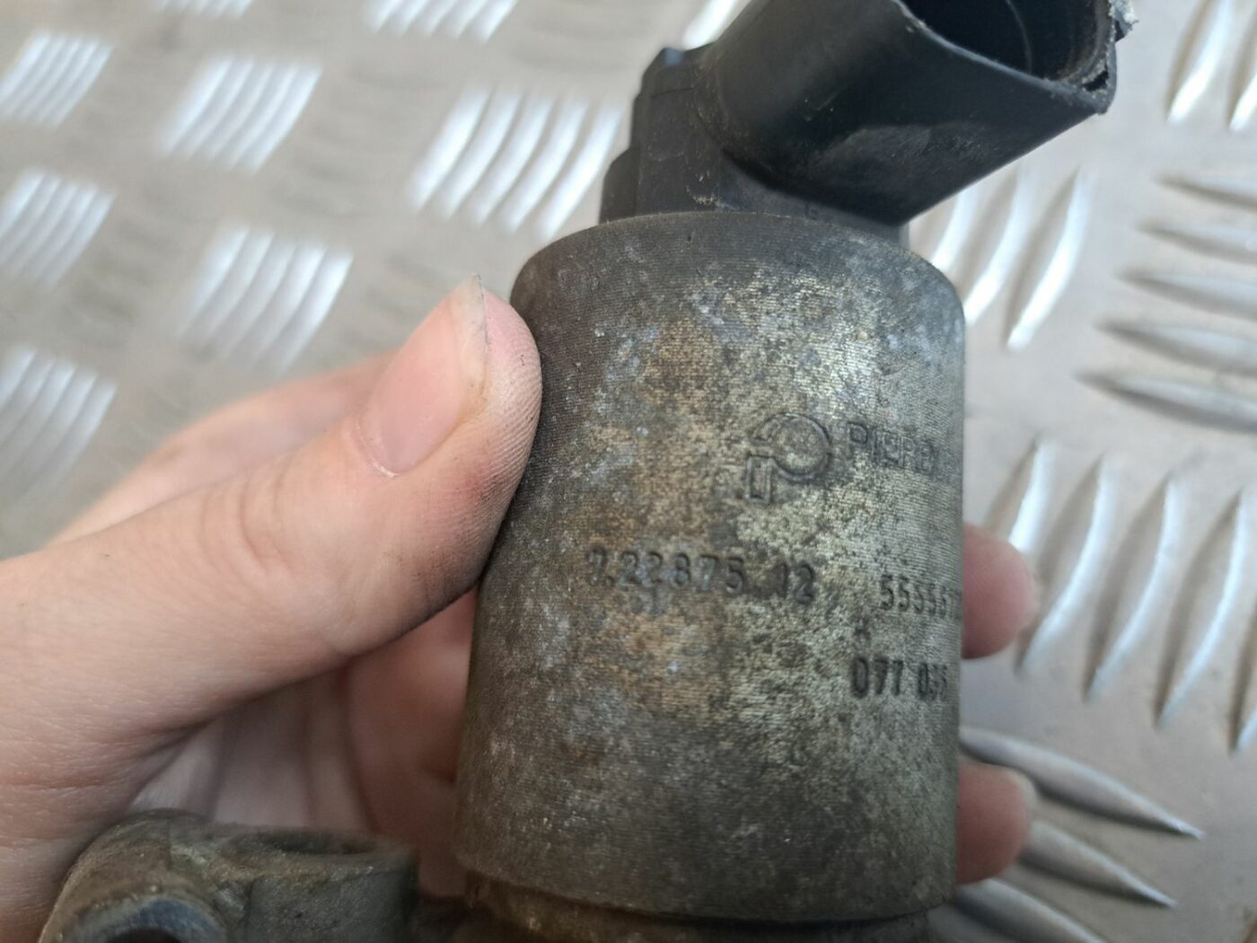 EGR vārsts priekš OPEL CORSA 2007 6 EGR vārsts priekš OPEL CORSA 2007