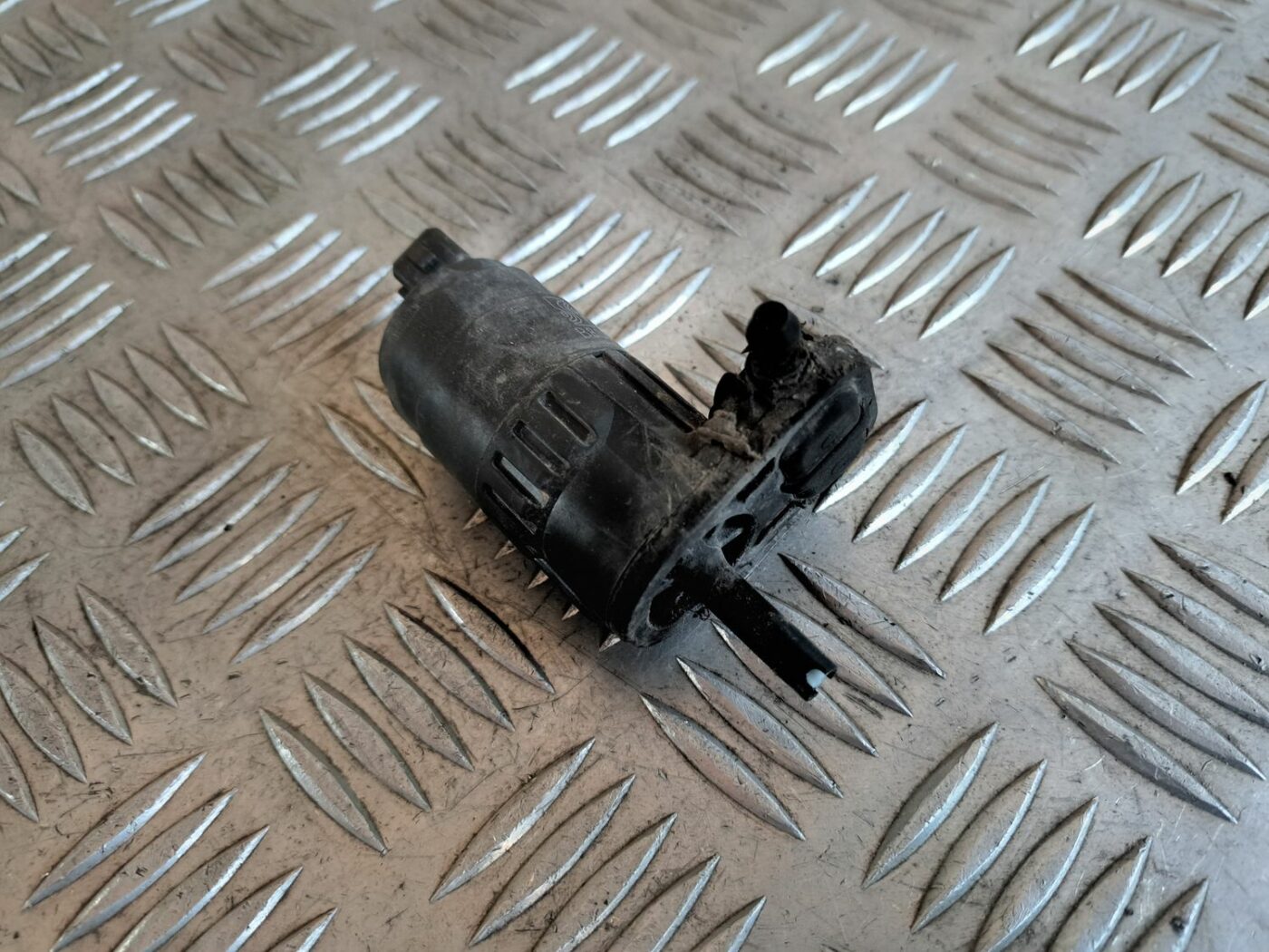 Mazgātāja šķidruma sūknis priekš OPEL CORSA 2007 2 Mazgātāja šķidruma sūknis priekš OPEL CORSA 2007