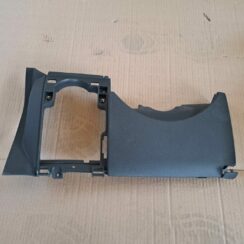 Mērinstrumentu paneļa apdare (zem stūres) priekš OPEL CORSA 2007