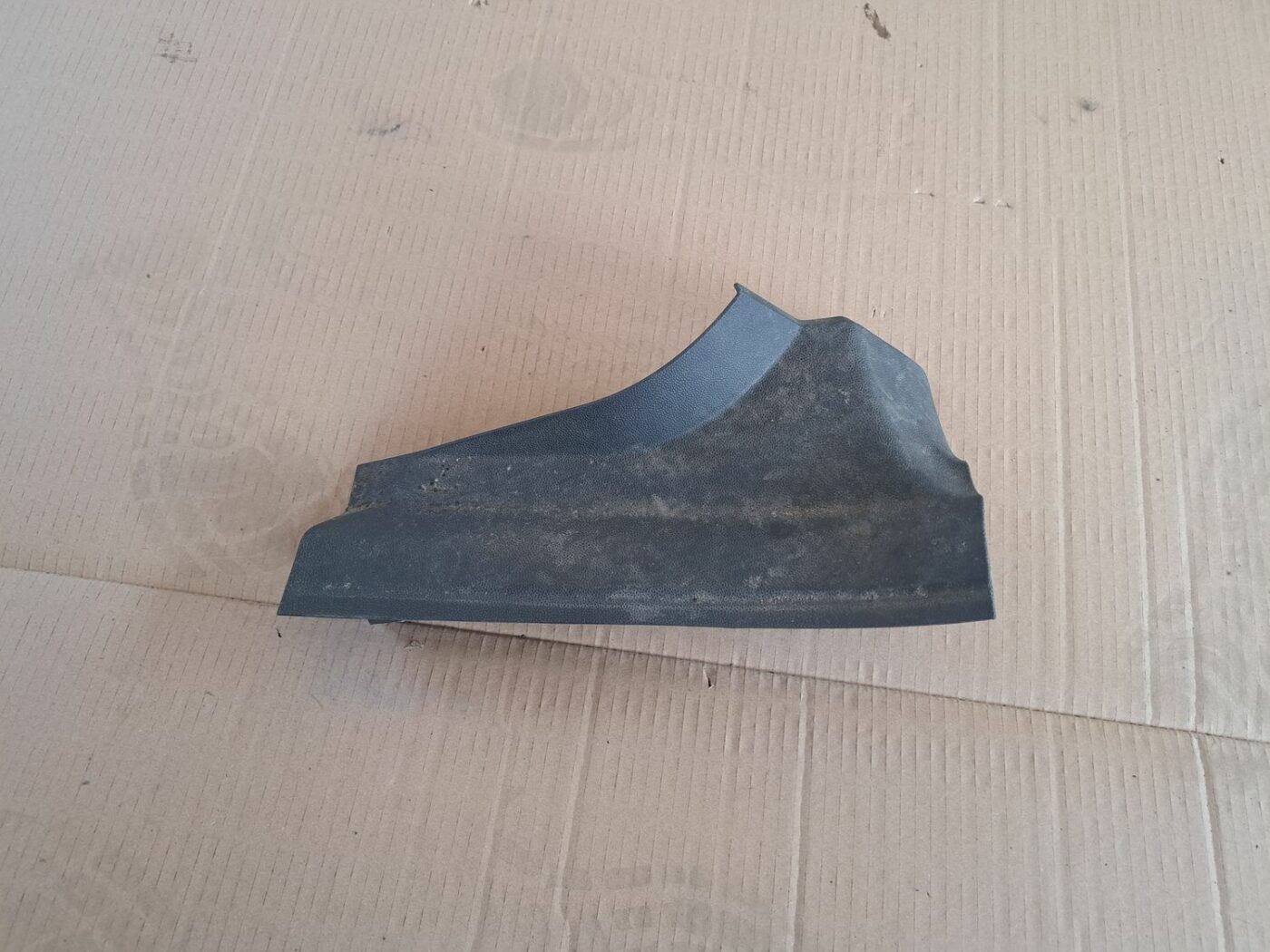 Sliekšņa aizmugurēja laba uzlika (salonā) priekš OPEL CORSA 2007 1 Sliekšņa aizmugurēja laba uzlika (salonā) priekš OPEL CORSA 2007