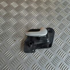 Salona durvju rokturis, aizmugures labais priekš OPEL MERIVA 2004