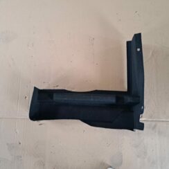 Bagāžnieka nodalījuma sānu apdare priekš OPEL MERIVA 2004