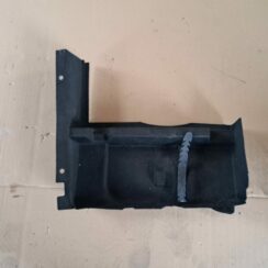 Bagāžnieka nodalījuma sānu apdare priekš OPEL MERIVA 2004