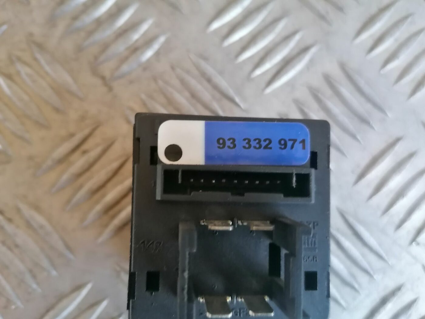 Sēdekļa apsildes ieslēgšanas poga priekš OPEL MERIVA 2004 3 Sēdekļa apsildes ieslēgšanas poga priekš OPEL MERIVA 2004