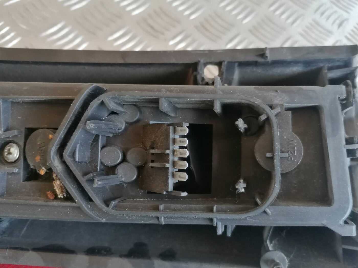 Aizmugurējais labais lukturis priekš OPEL MERIVA 2004 3 Aizmugurējais labais lukturis priekš OPEL MERIVA 2004