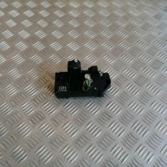 Aizmugurējo labo durvju slēdzene priekš OPEL MERIVA 2004