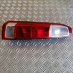 Aizmugurējais kreisais lukturis priekš OPEL MERIVA 2004