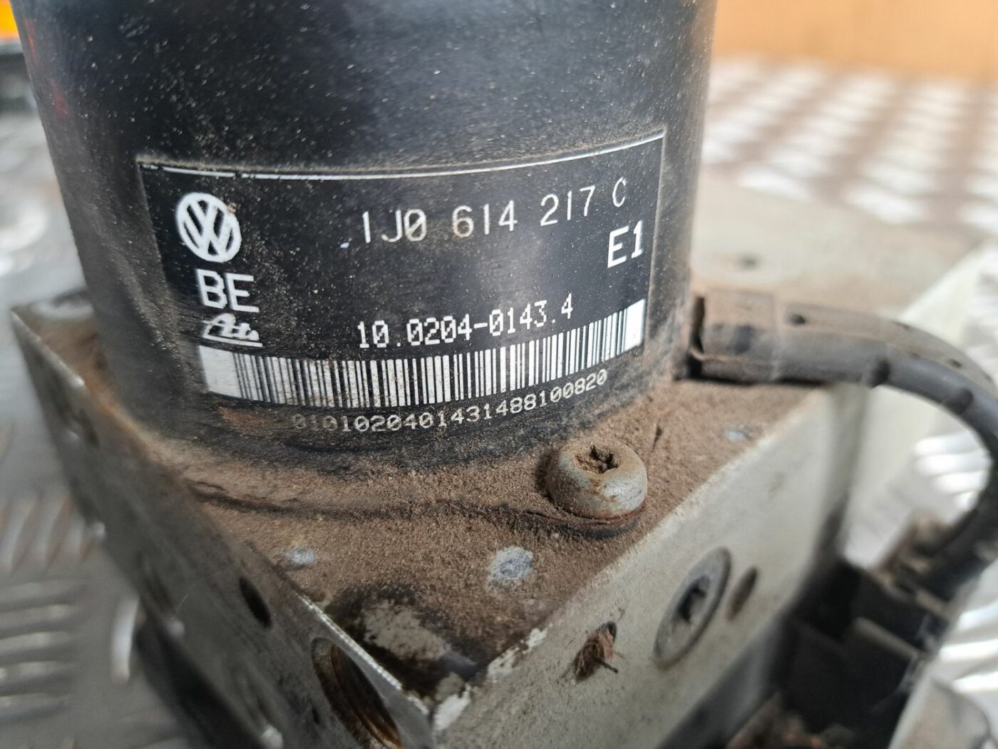 ABS bloks priekš VW GOLF IV 1999 3 ABS bloks priekš VW GOLF IV 1999