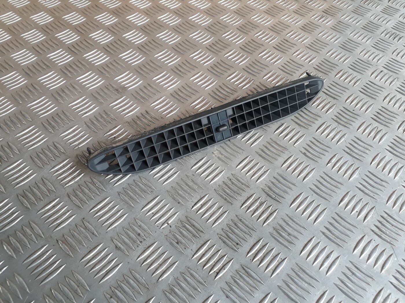 Pārsega reste priekš AUDI A4 2000 AVANT 1 Pārsega reste priekš AUDI A4 2000 AVANT