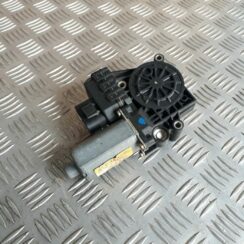 Elektrisko stiklu motors priekš AUDI A4 2000 AVANT