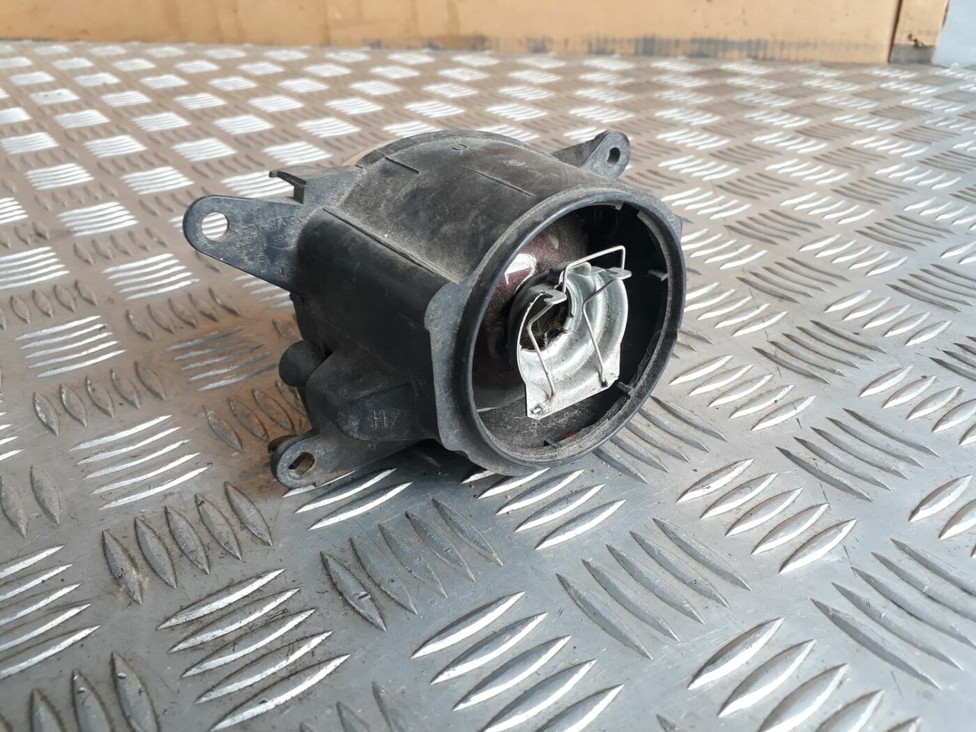 Miglas lukturis priekšā labajā pusē priekš AUDI A4 2000 AVANT