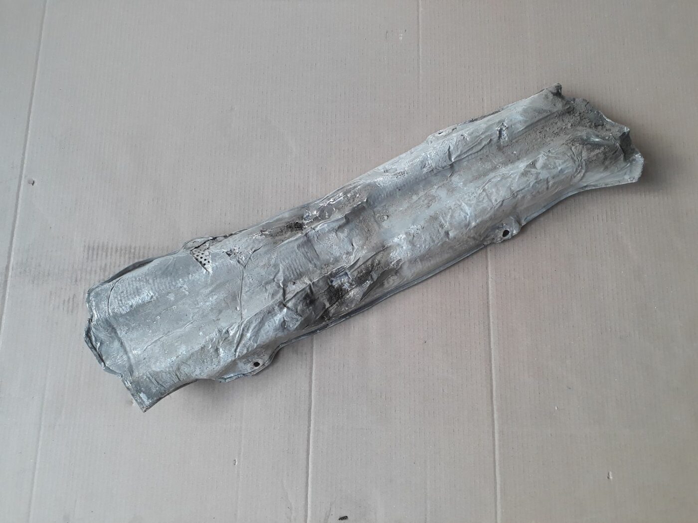 Izpūtēja sistēmas karstuma aizsargs priekš AUDI A4 2000 AVANT 2 Izpūtēja sistēmas karstuma aizsargs priekš AUDI A4 2000 AVANT