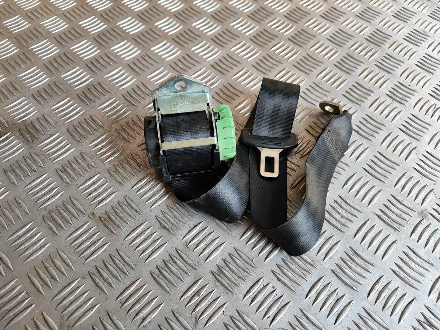 Aizmugurējā labā drošības josta priekš SKODA OCTAVIA 2008 1 Aizmugurējā labā drošības josta priekš SKODA OCTAVIA 2008