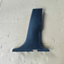 Vidējas salona statnes apdare priekš SKODA OCTAVIA 2008