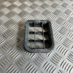 Virsbūves ventilācijas reste priekš SKODA OCTAVIA 2008