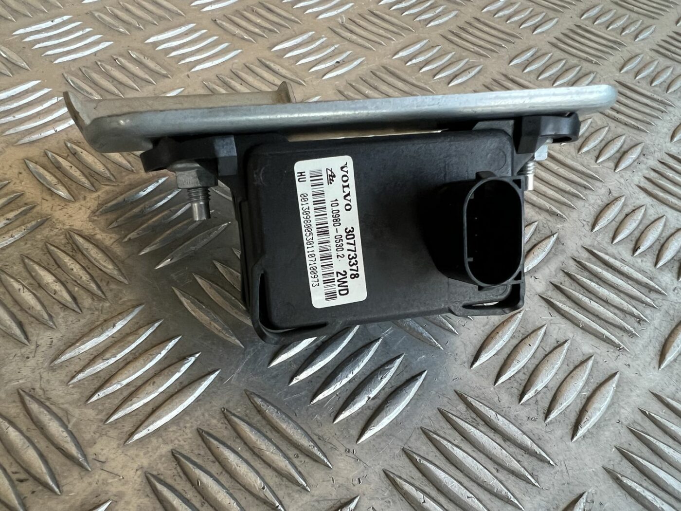 ESP ātruma devējs priekš VOLVO S60 2007 3 ESP ātruma devējs priekš VOLVO S60 2007