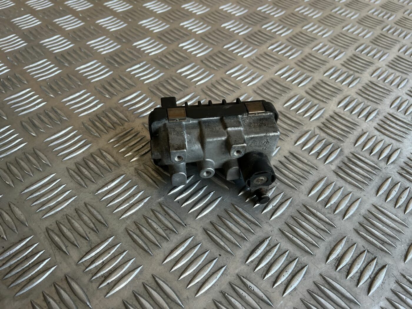 Turbīnas vadības bloks priekš VOLVO S60 2007