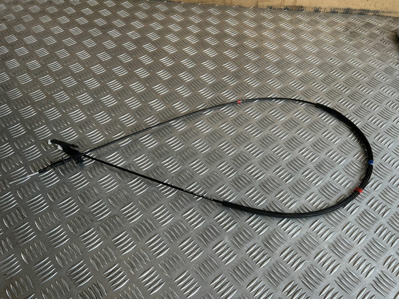 Pārnesumu pārslēgšanas mehānisma troses priekš VOLVO S60 2007