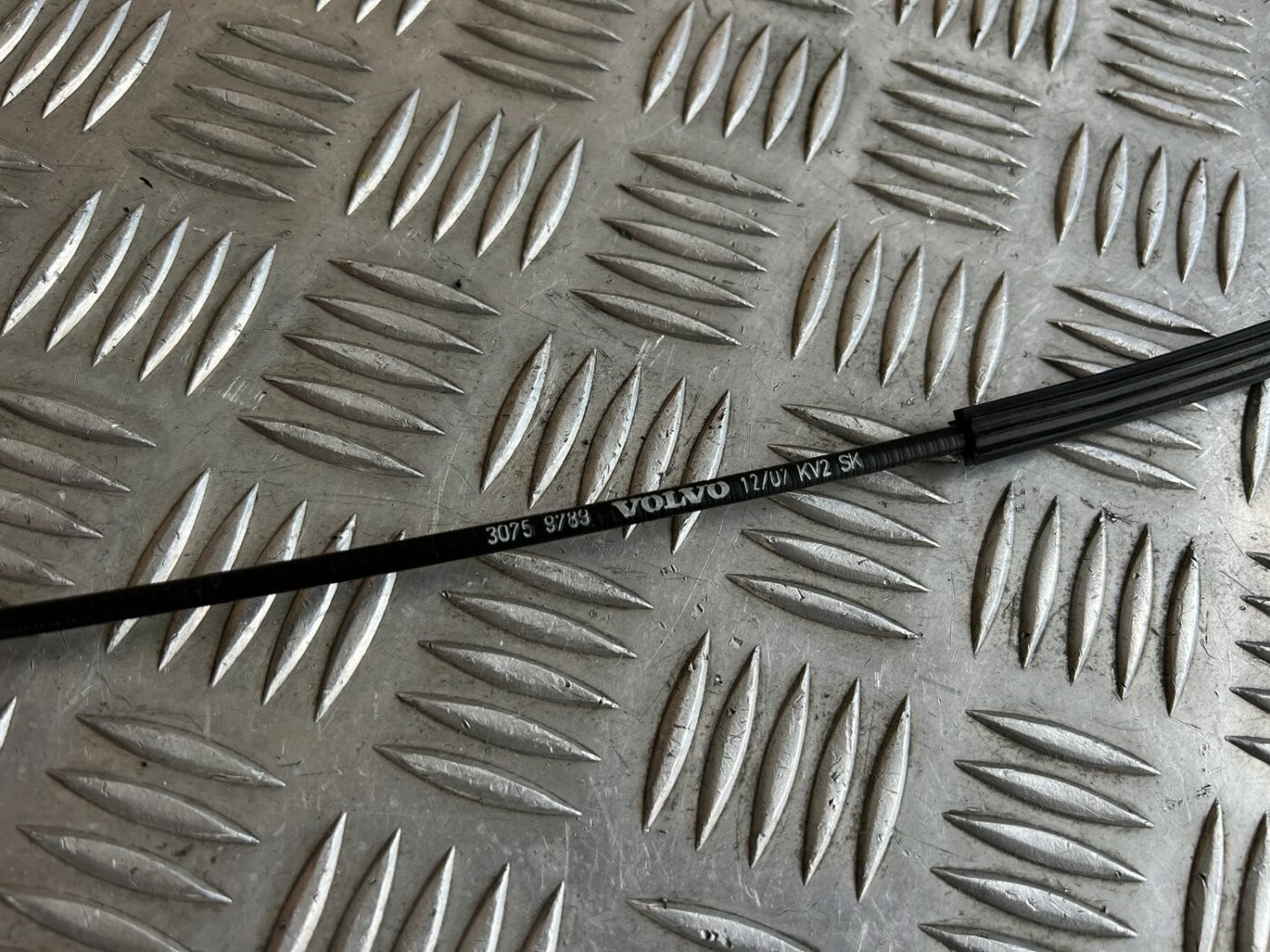 Pārnesumu pārslēgšanas mehānisma troses priekš VOLVO S60 2007