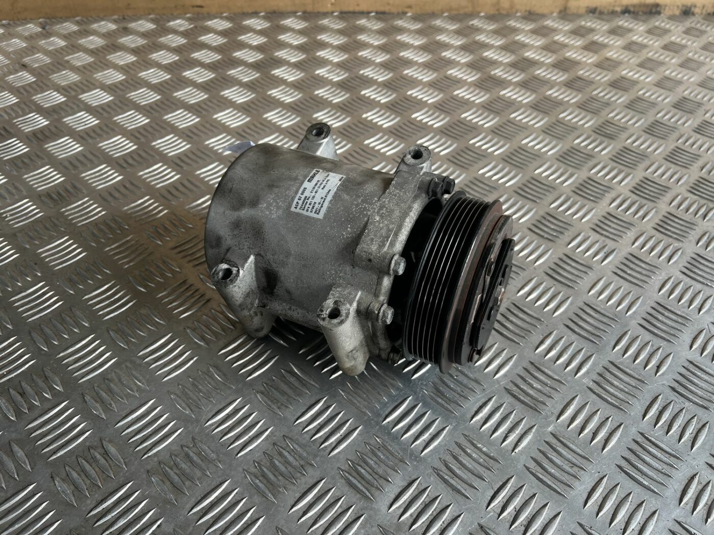 Gaisa kondicioniera kompresors priekš VOLVO S60 2007