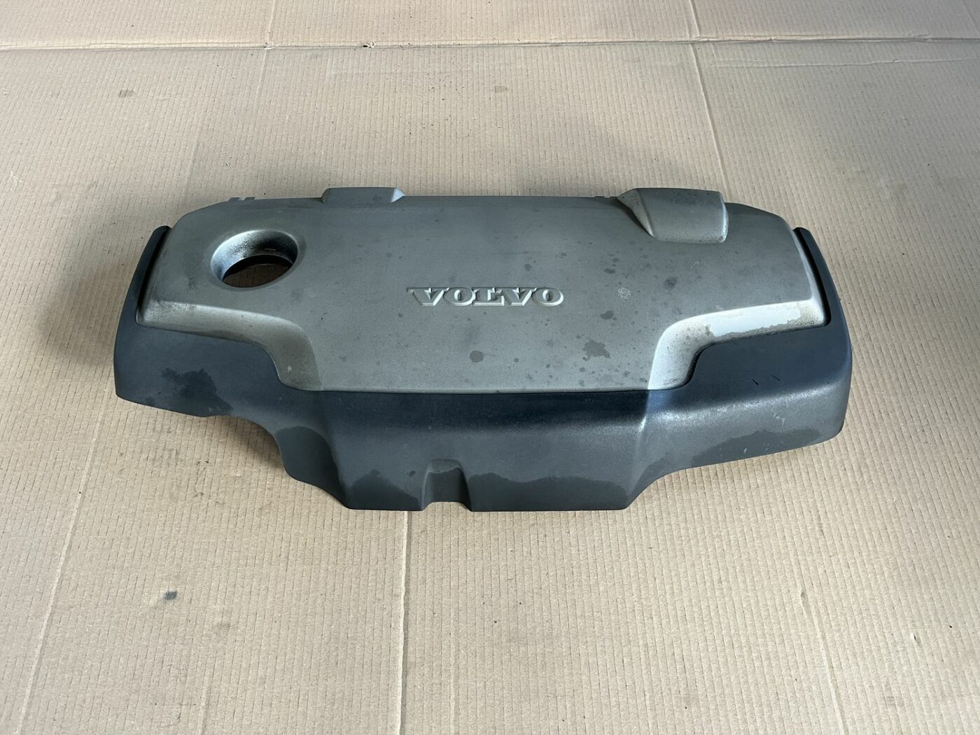 Dzinēja dekoratīvais vāks priekš VOLVO S60 2007 1 Dzinēja dekoratīvais vāks priekš VOLVO S60 2007