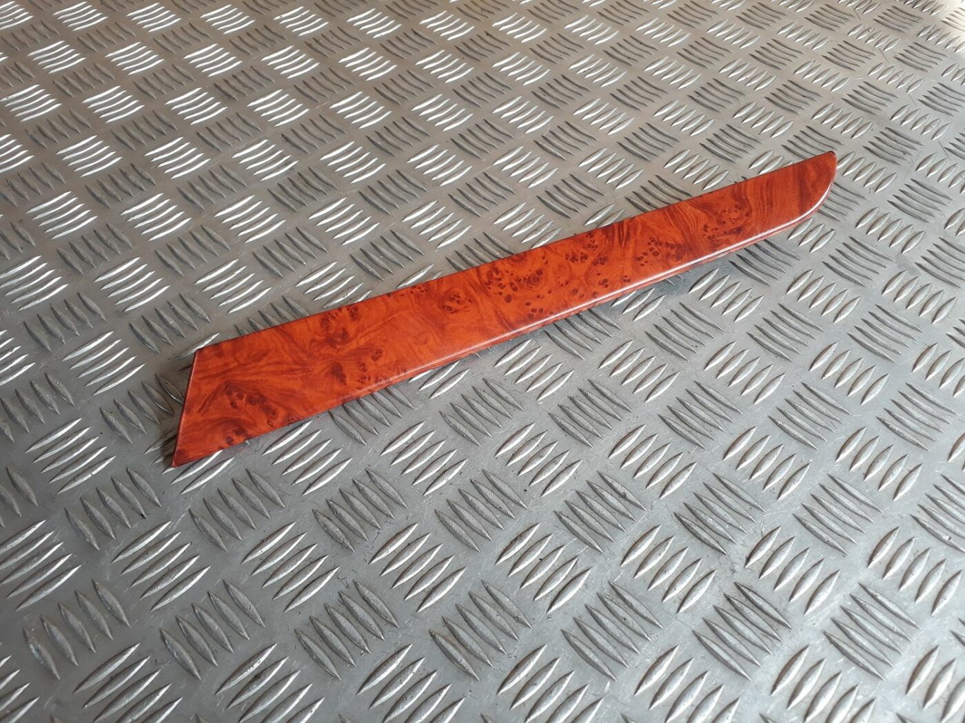 Durvju apdares uzlika priekš AUDI A6 AVANT 2006 1 Durvju apdares uzlika priekš AUDI A6 AVANT 2006