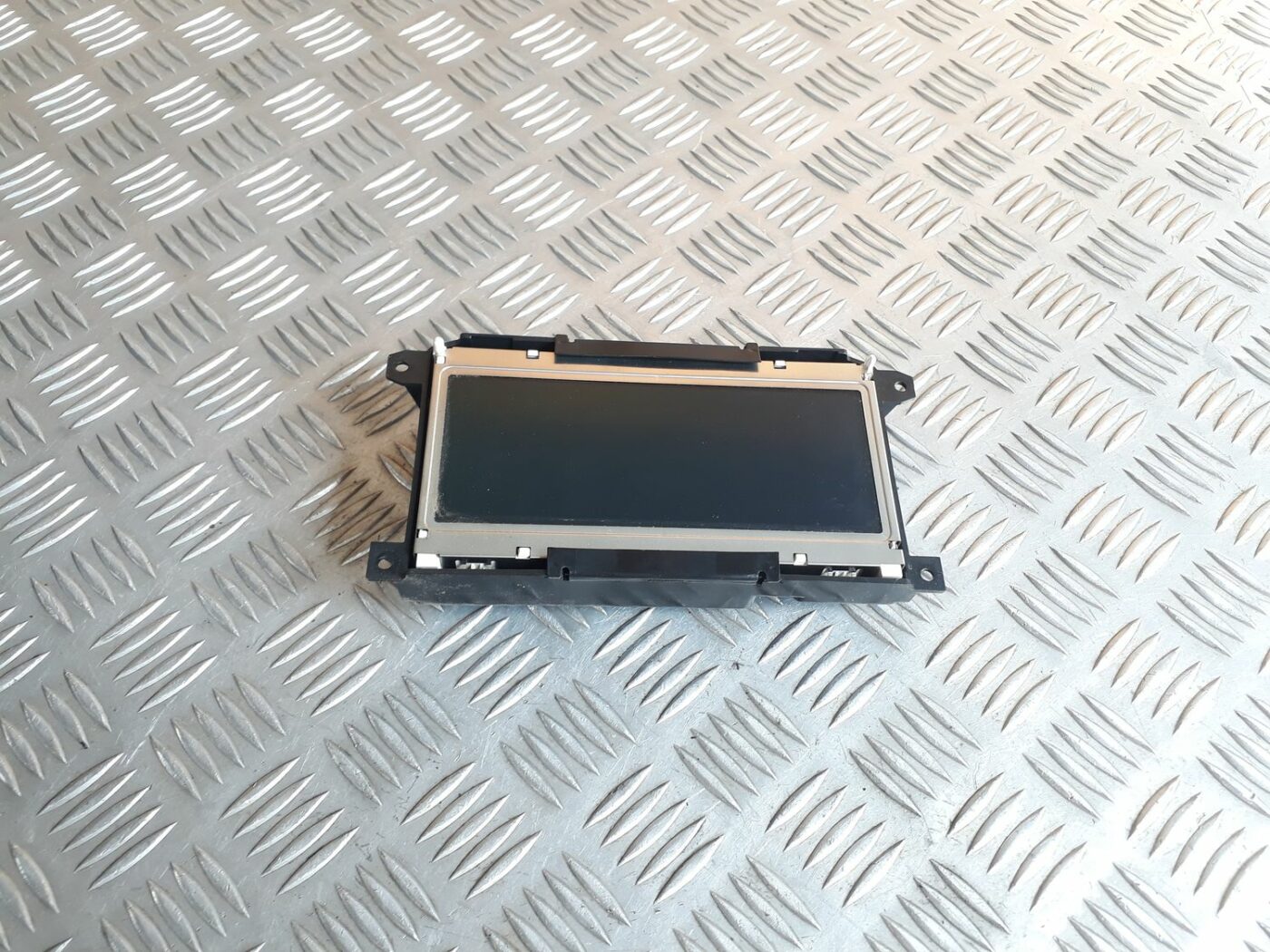 Displejs priekš AUDI A6 AVANT 2006 1 Displejs priekš AUDI A6 AVANT 2006