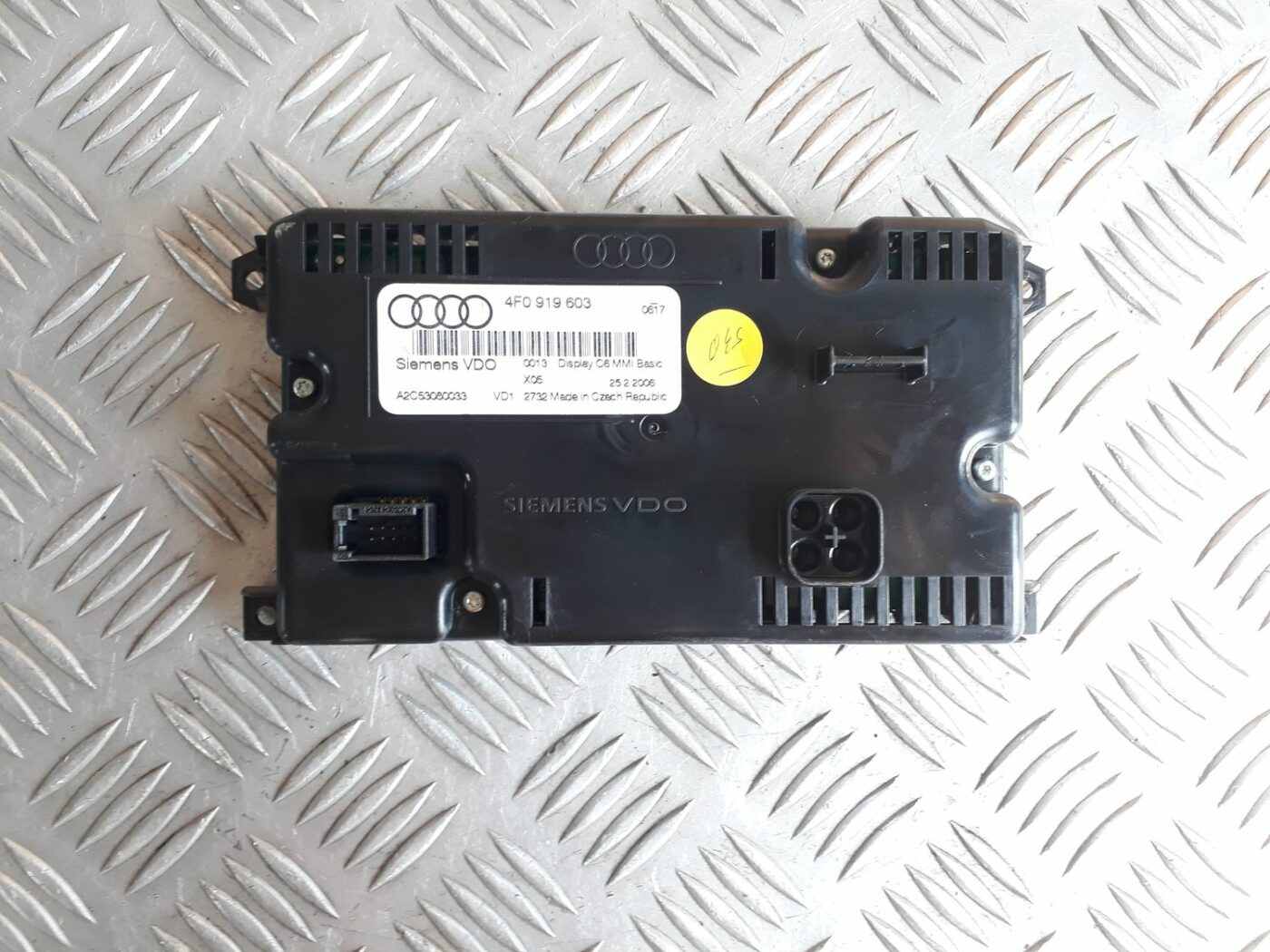 Displejs priekš AUDI A6 AVANT 2006 6 Displejs priekš AUDI A6 AVANT 2006