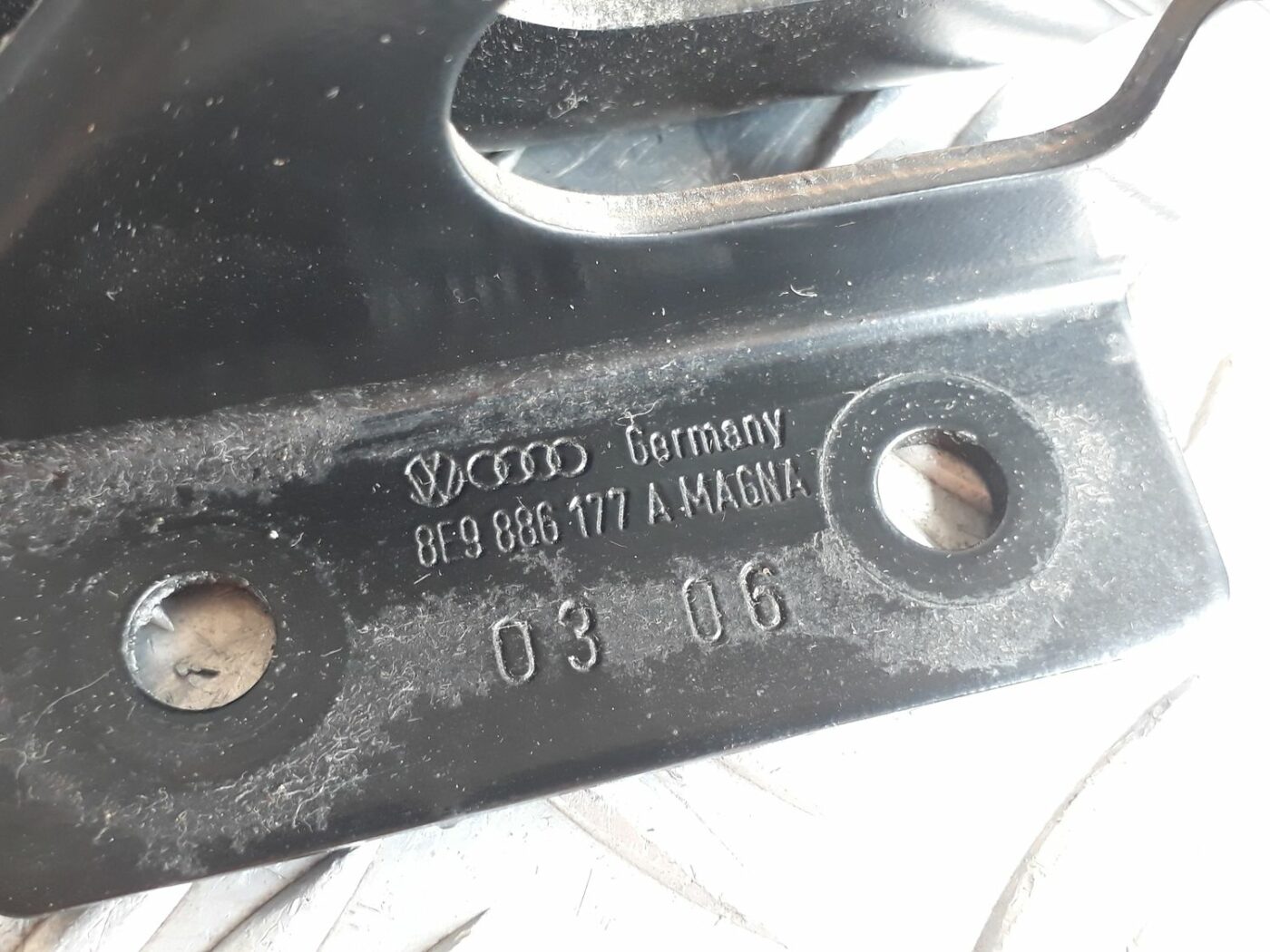 Aizmugurēja sēdekļa kronšteins priekš AUDI A6 AVANT 2006 5 Aizmugurēja sēdekļa kronšteins priekš AUDI A6 AVANT 2006